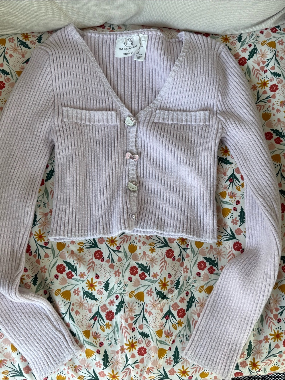 Hello Kitty Cropped Ribbed Cardigan - Pale Lavender